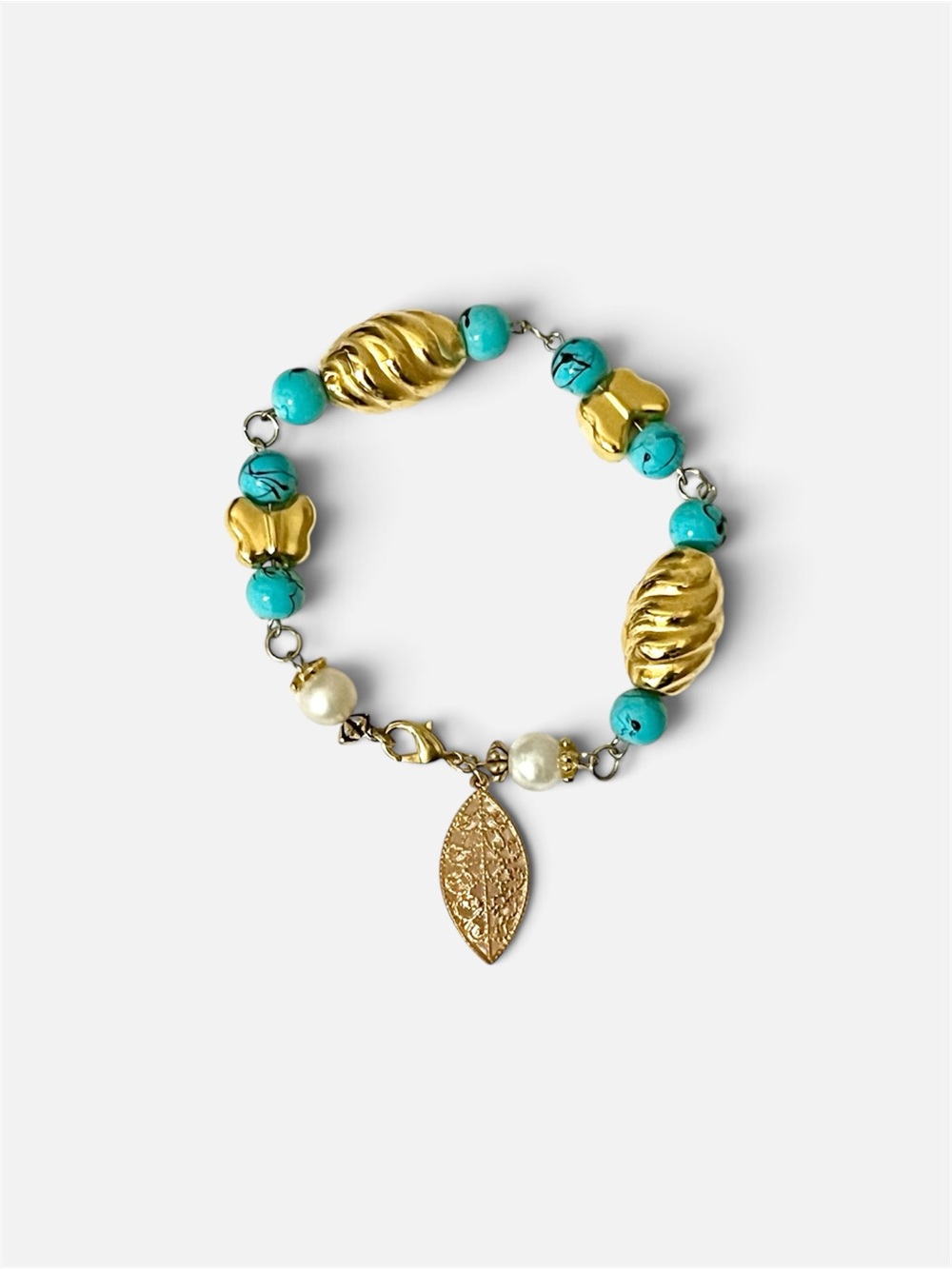 Western Turquoise Beaded Bracelet Gold Chunky Ribbed Accents Pearl Leaf Charm